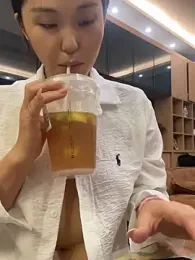 zhenzhen666 webcam model stream image