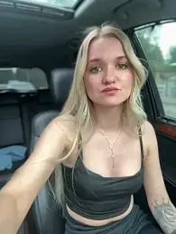 Devill_Angel_ webcam model stream image