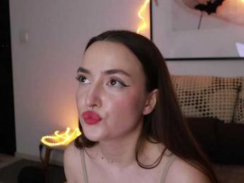 ChloeMeow webcam model stream image