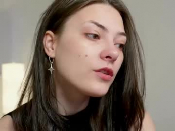 ali_lynn webcam chaturbate model stream image