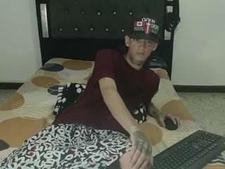 maxx-bigcock06 webcam camsoda model stream image