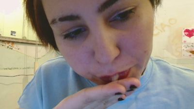 Whitepussysabry webcam model stream image