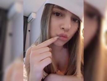 murmishka webcam model stream image