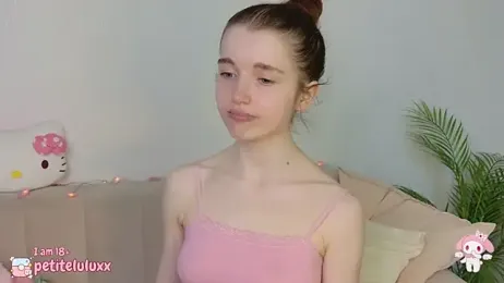 petiteluluxx webcam model stream image