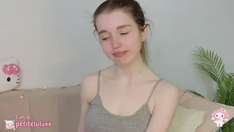 petiteluluxx webcam model stream image
