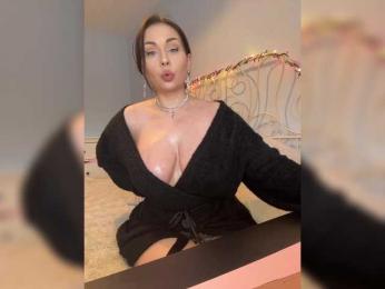 LisaAlisia webcam bongacams model stream image