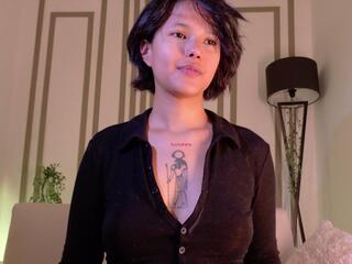 Staicy W webcam model stream image
