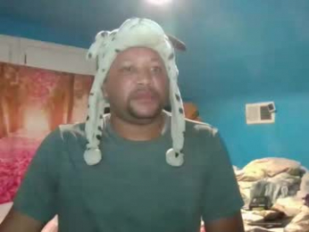 adoniswoody webcam model stream image