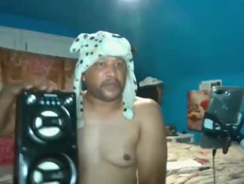 adoniswoody webcam model stream image