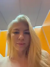 NewLale webcam model stream image