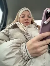 NewLale webcam model stream image