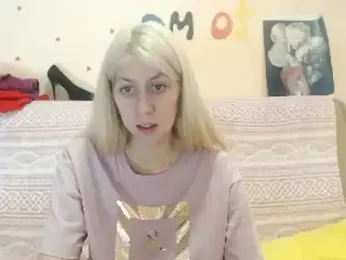 KyliePag webcam model stream image
