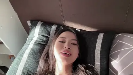 yourlittlesunrise_ webcam model stream image