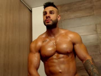 connor_h1 webcam model stream image