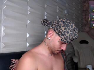 William Madrid webcam model stream image