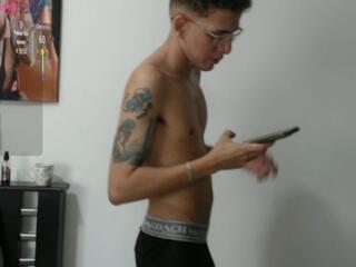 Lucian Bonet webcam model stream image