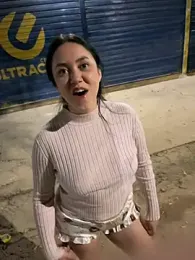 Craziness_street webcam model stream image