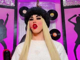 alexa-world webcam model stream image