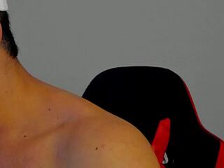 Xander Walker webcam model stream image