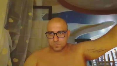 italyloco webcam cam4 model stream image