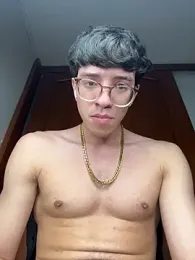 ArthurDavies21 webcam stripchat model stream image