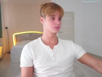dave_maxwell webcam chaturbate model stream image
