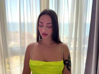 AmiraMartin webcam model stream image