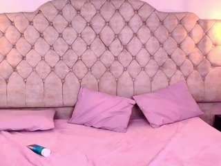 sweet1angel webcam model stream image