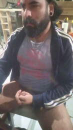 Aguustin21 webcam model stream image