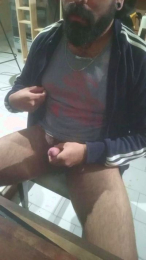 Aguustin21 webcam model stream image
