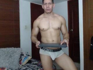 Manolo Vega webcam model stream image