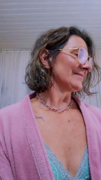 Bellaju webcam model stream image
