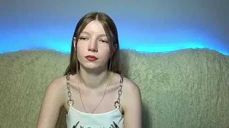 Lovirs webcam model stream image