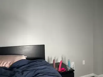 meggsworld webcam stripchat model stream image