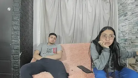 NoahAndBunny webcam model stream image