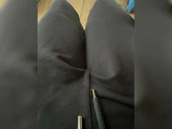 Avrora09 webcam model stream image