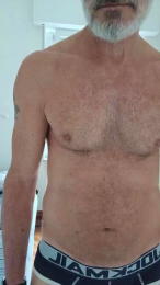 ItalSilverDaddy webcam model stream image