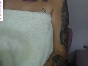 moon_cat85 webcam model stream image