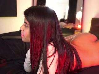 capriciousqueen webcam model stream image