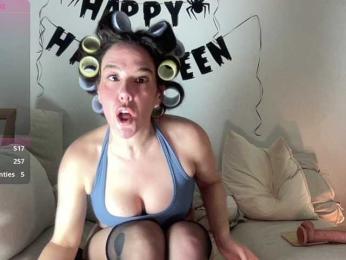 MilkHoneyLullabies webcam model stream image