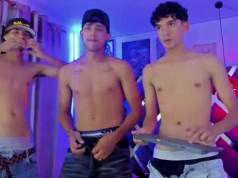 kenix_7 webcam model stream image