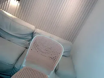 TaniaCum webcam model stream image