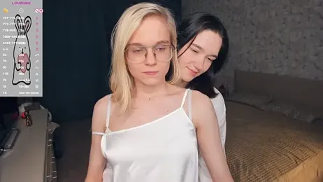 KarinStfleur webcam model stream image