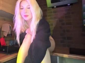 zoe__0 webcam model stream image