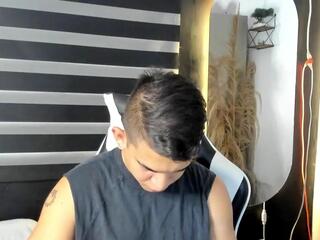 Nathan Matthers webcam model stream image