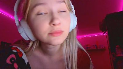 EleaseRaine webcam model stream image