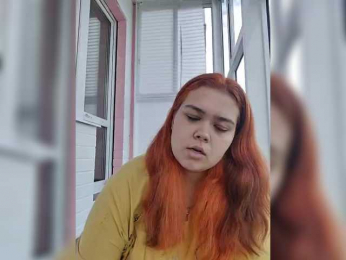 NessiePolly webcam bongacams model stream image