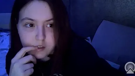 VIKIWITHMAX webcam model stream image