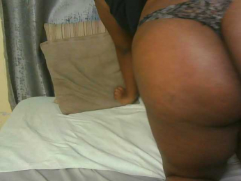 Sexyniya webcam model stream image