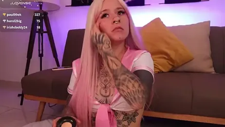 Daarlene webcam model stream image